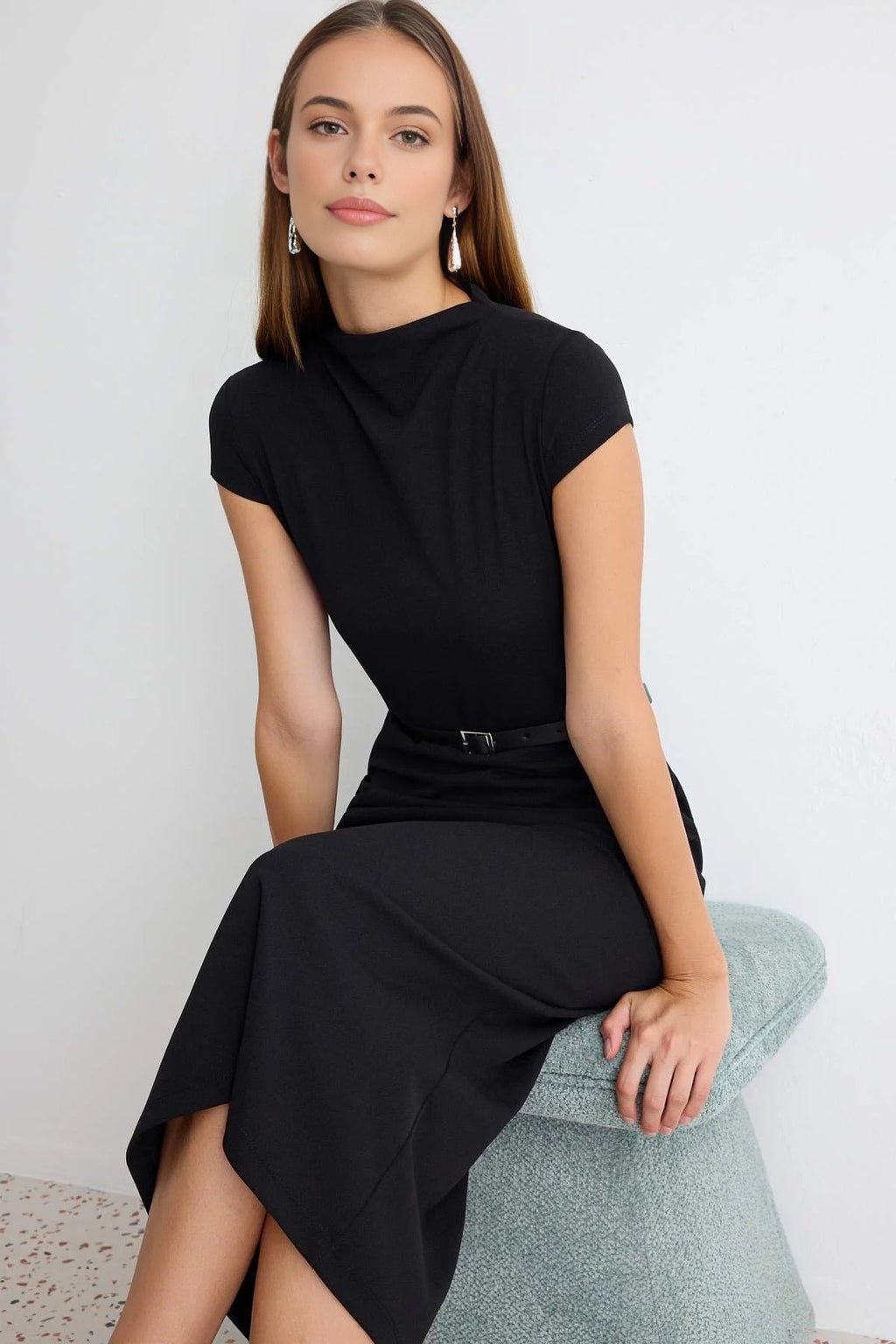 Bodycon Crew Neck Short Sleeve Midi Dress