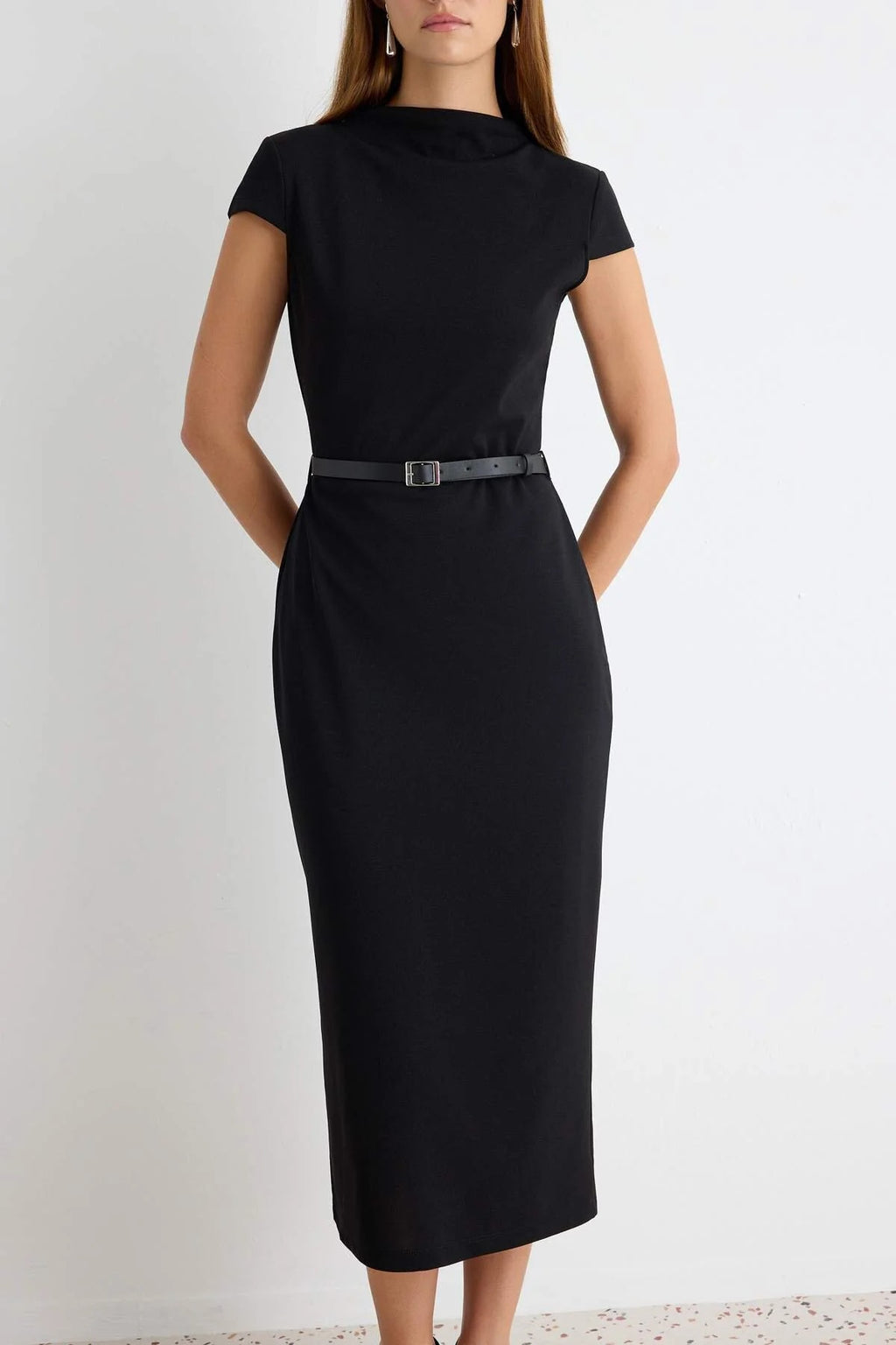 Bodycon Crew Neck Short Sleeve Midi Dress