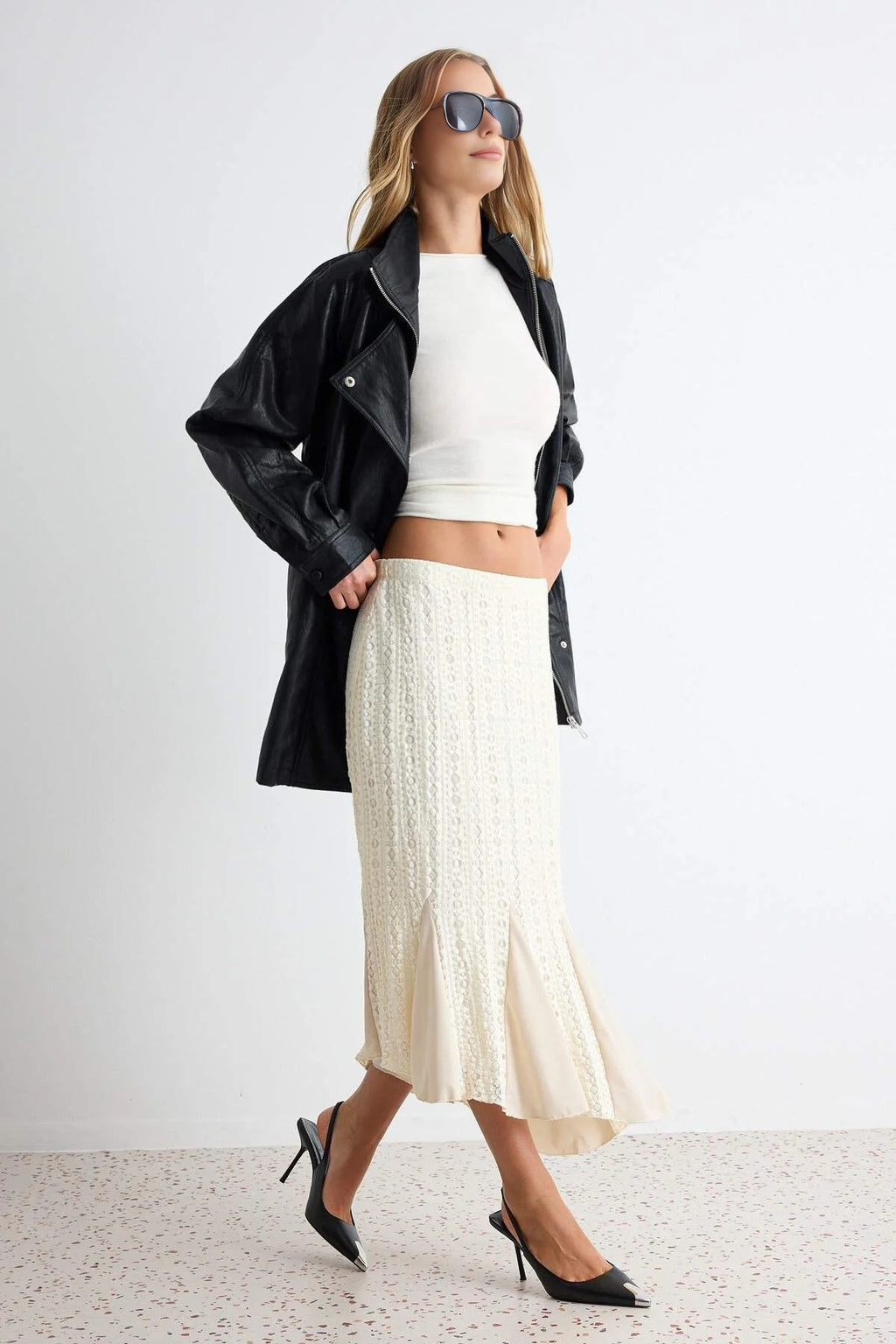 Asymmetric Hem Ruffle Detail Lace Lined Midi Skirt