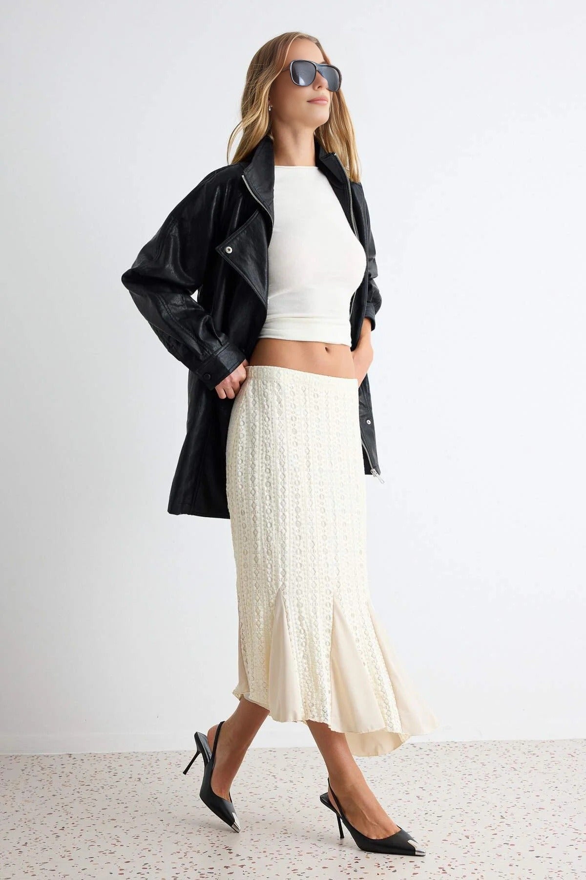 Asymmetric Hem Ruffle Detail Lace Lined Midi Skirt