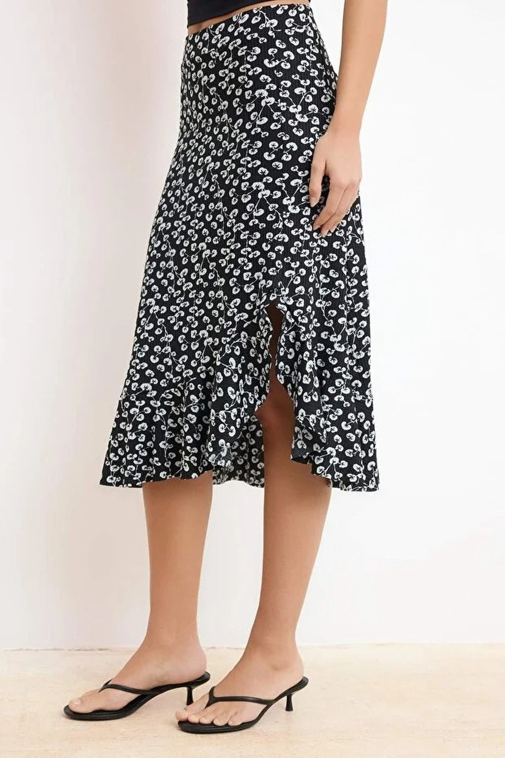 Printed High-Waisted Stretch Skirt with Gathering and Ruffles