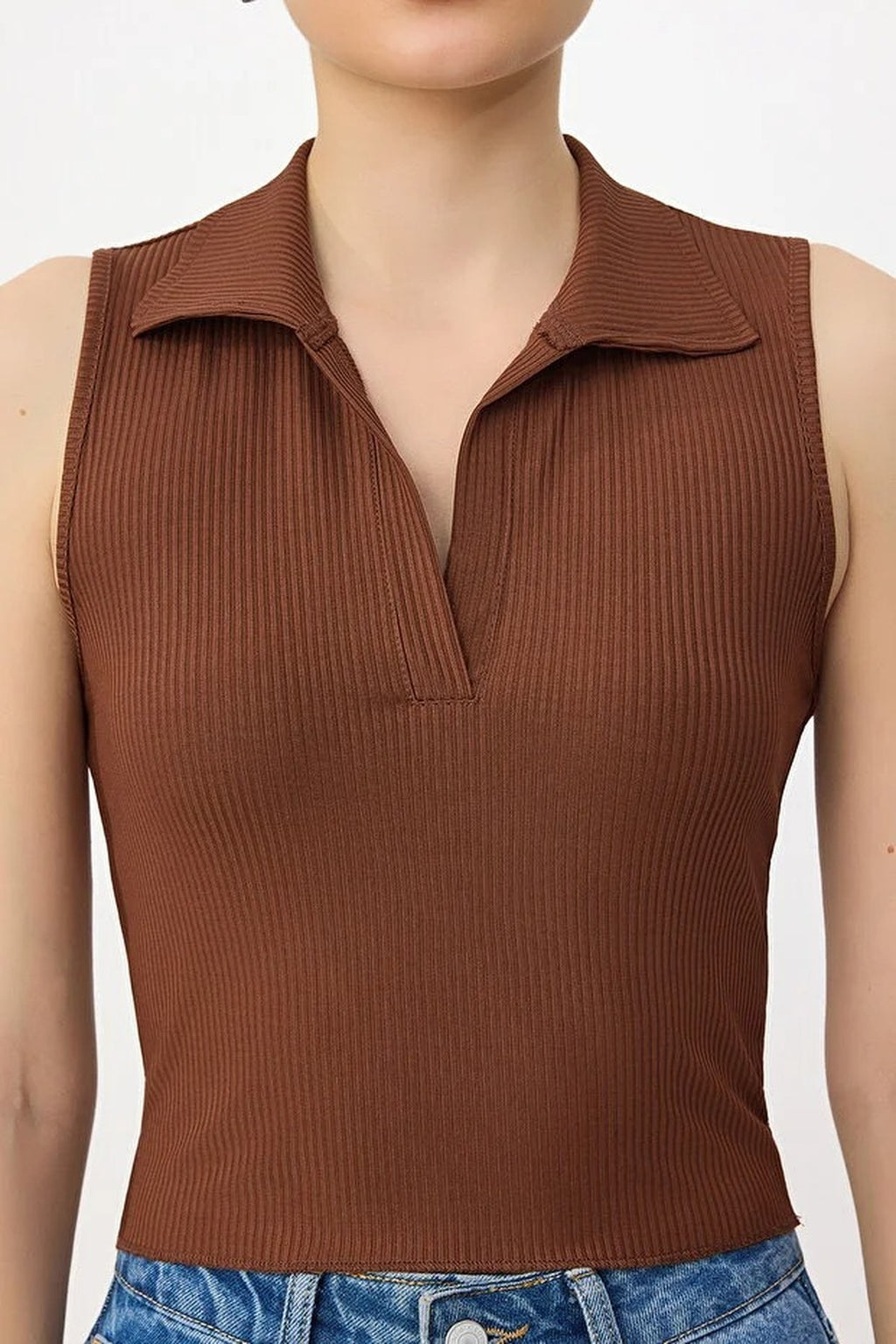 Fitted Polo Collar Crop Stretch Knit Blouse