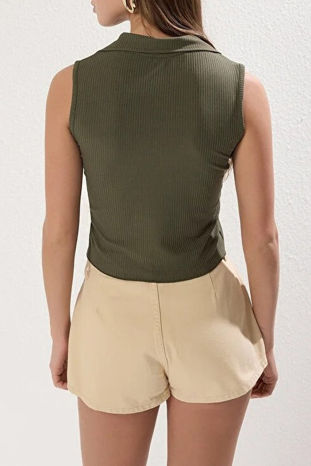 Fitted Polo Collar Crop Stretch Knit Blouse