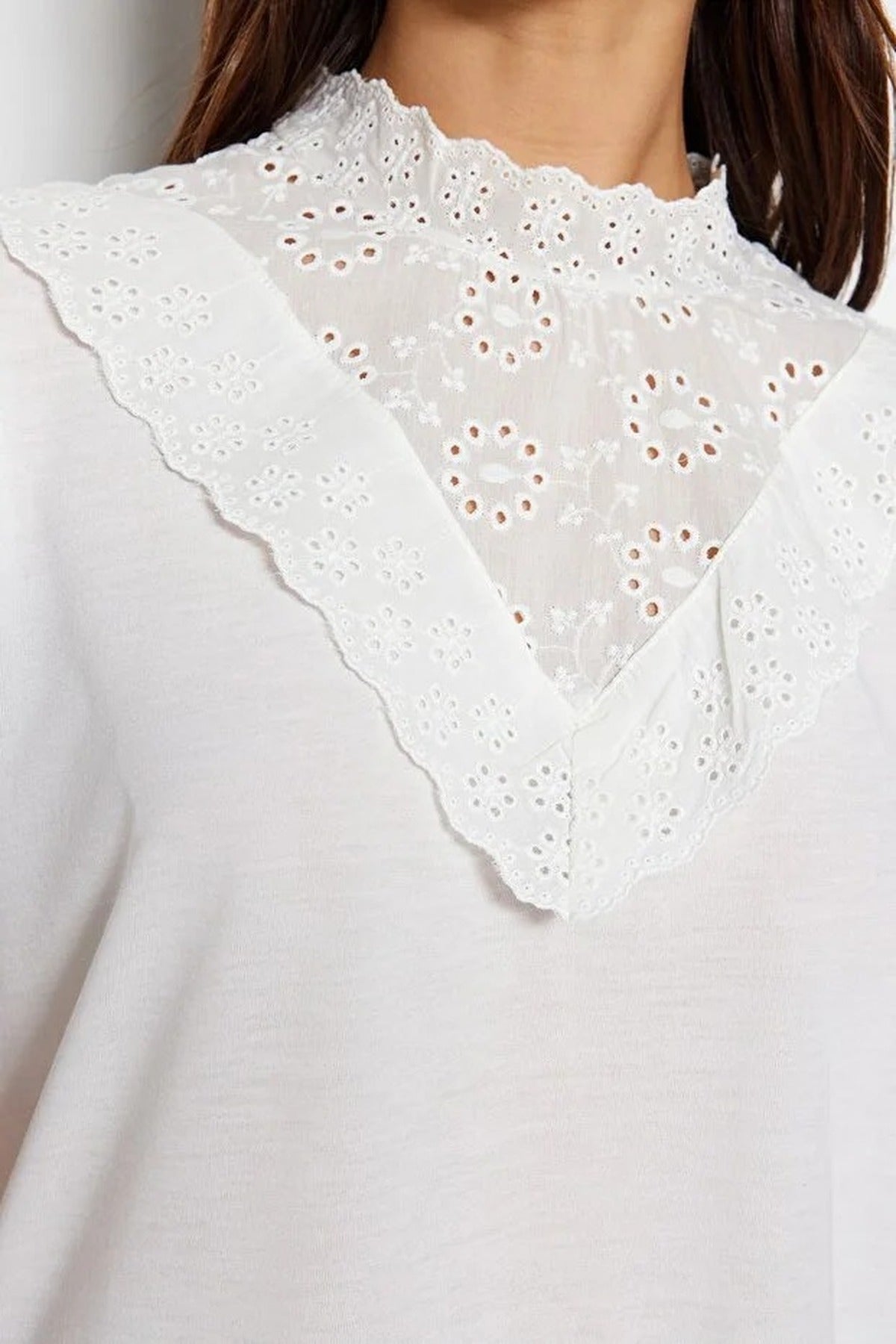 Embroidered High Neck Basic Regular Fit Cotton Knit Blouse