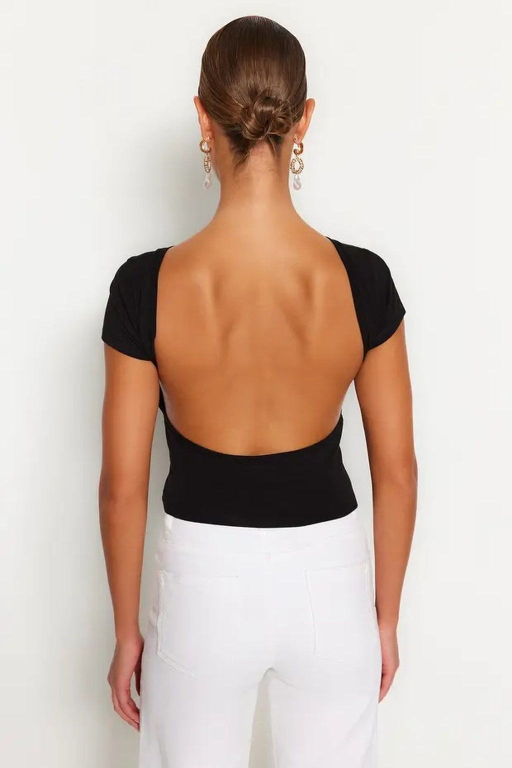 Back Detail Fitted Crop Blouse