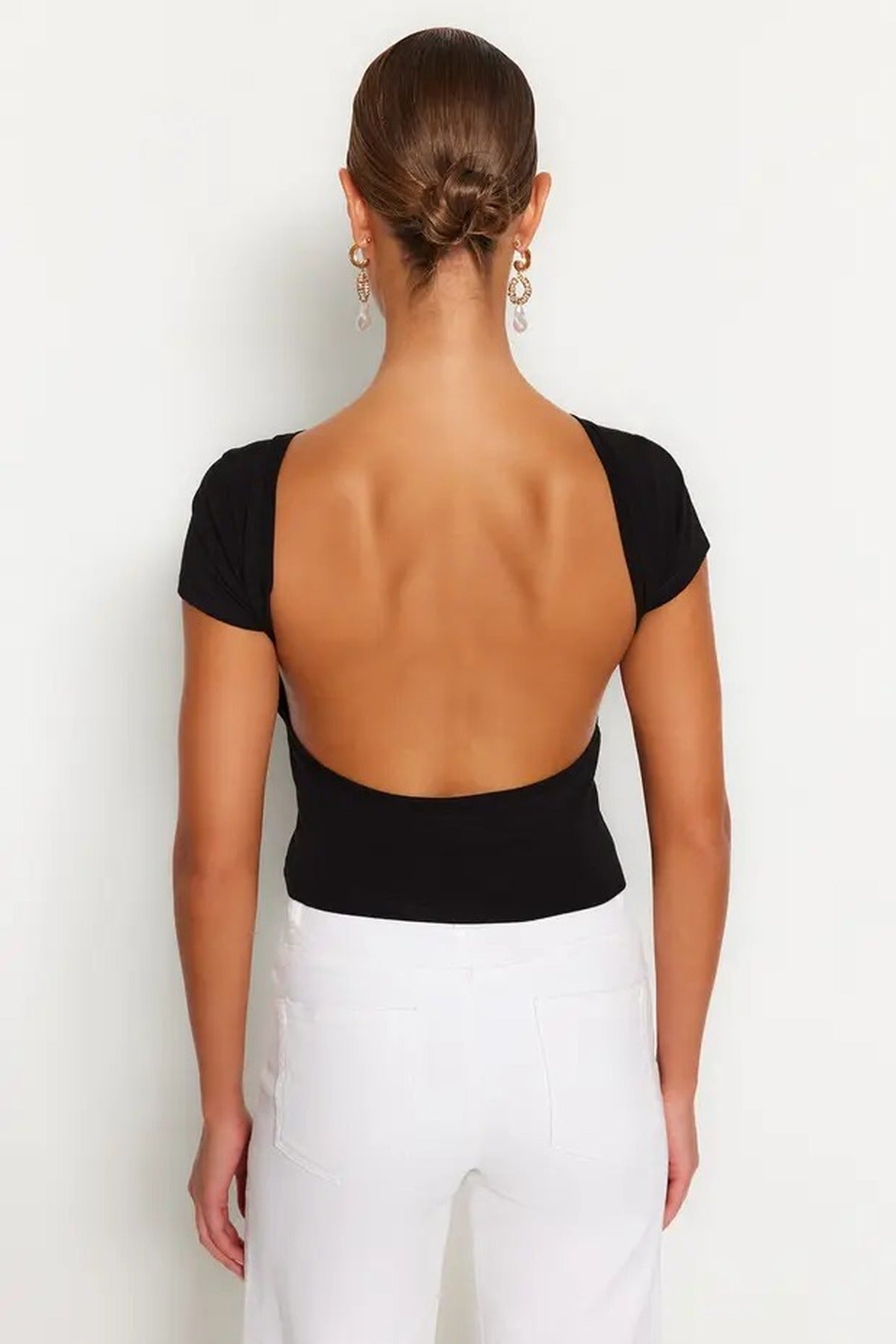 Back Detail Fitted Crop Blouse