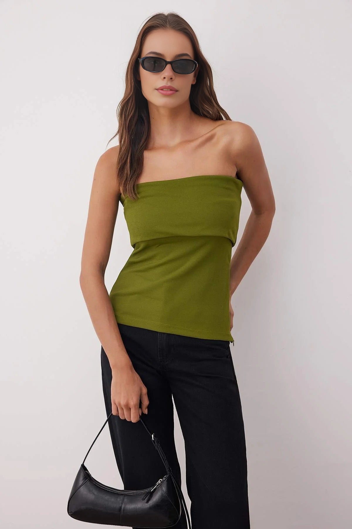 Strapless Neckline Side Zipper Crepe Knit Blouse