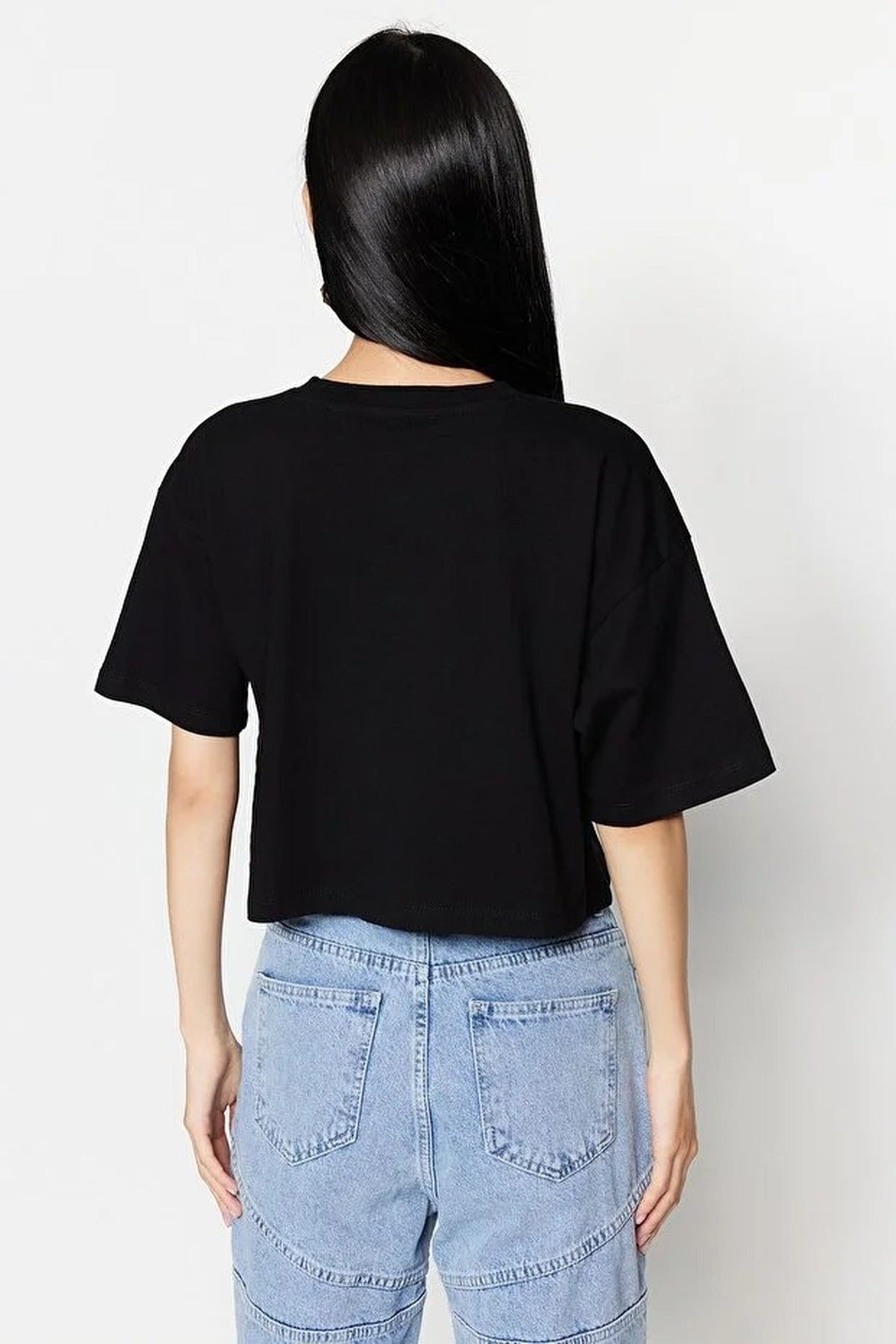 Relaxed Fit Crew Neck Crop T-Shirt
