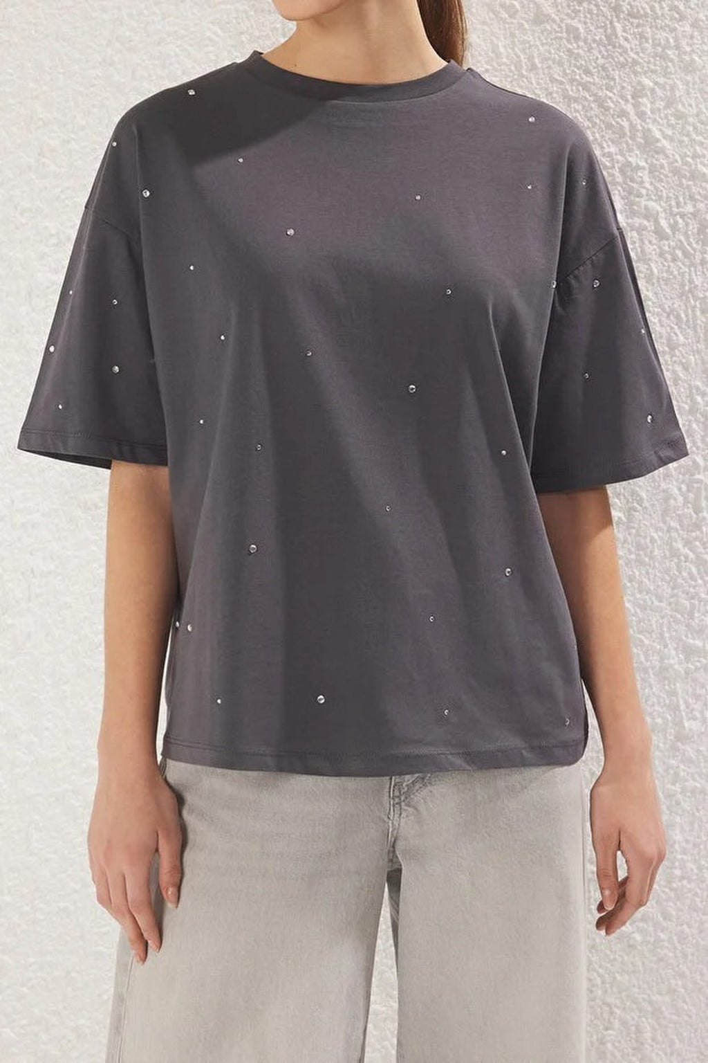 100% Cotton Stone Detail Crew Neck Knitted T-Shirt