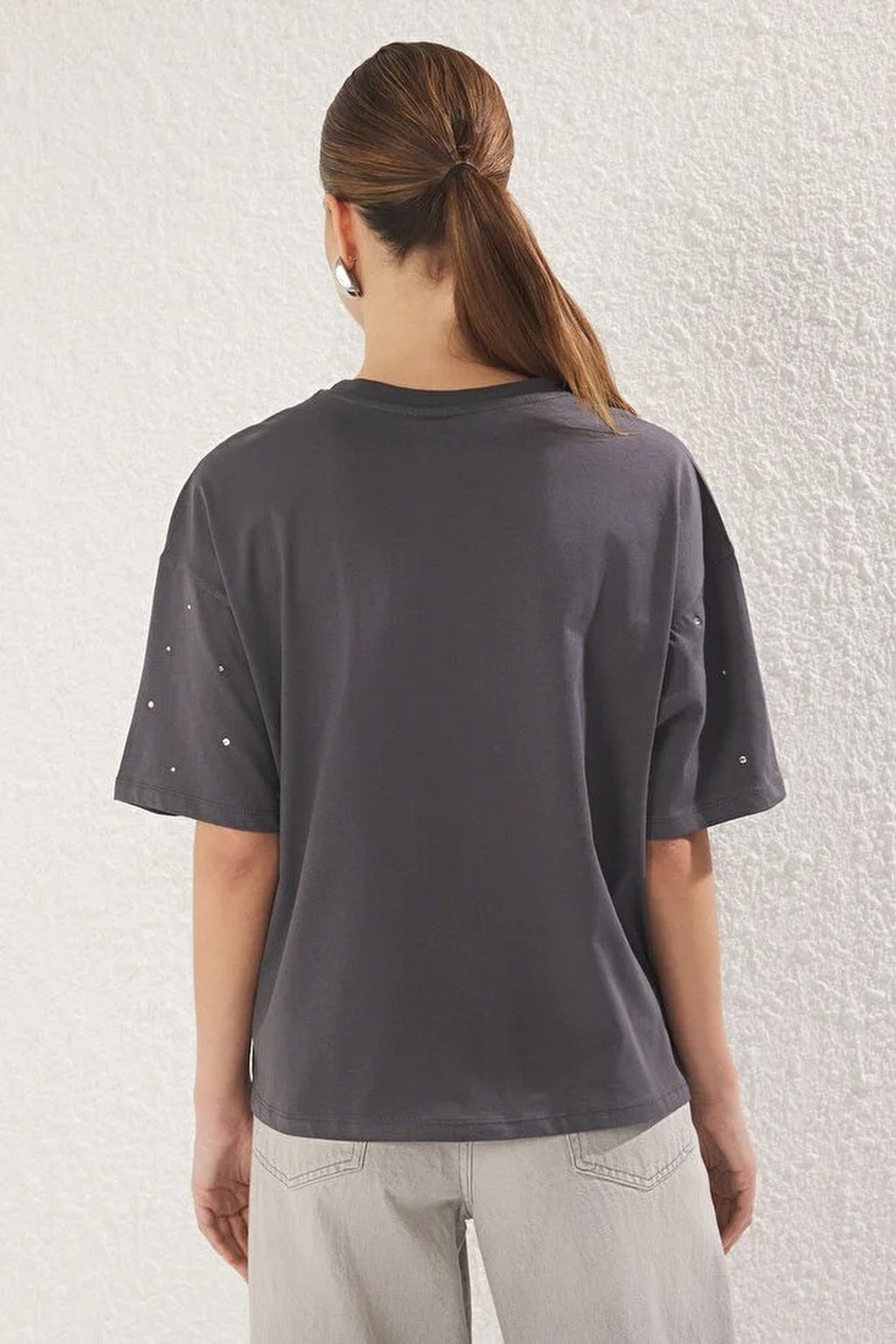 100% Cotton Stone Detail Crew Neck Knitted T-Shirt