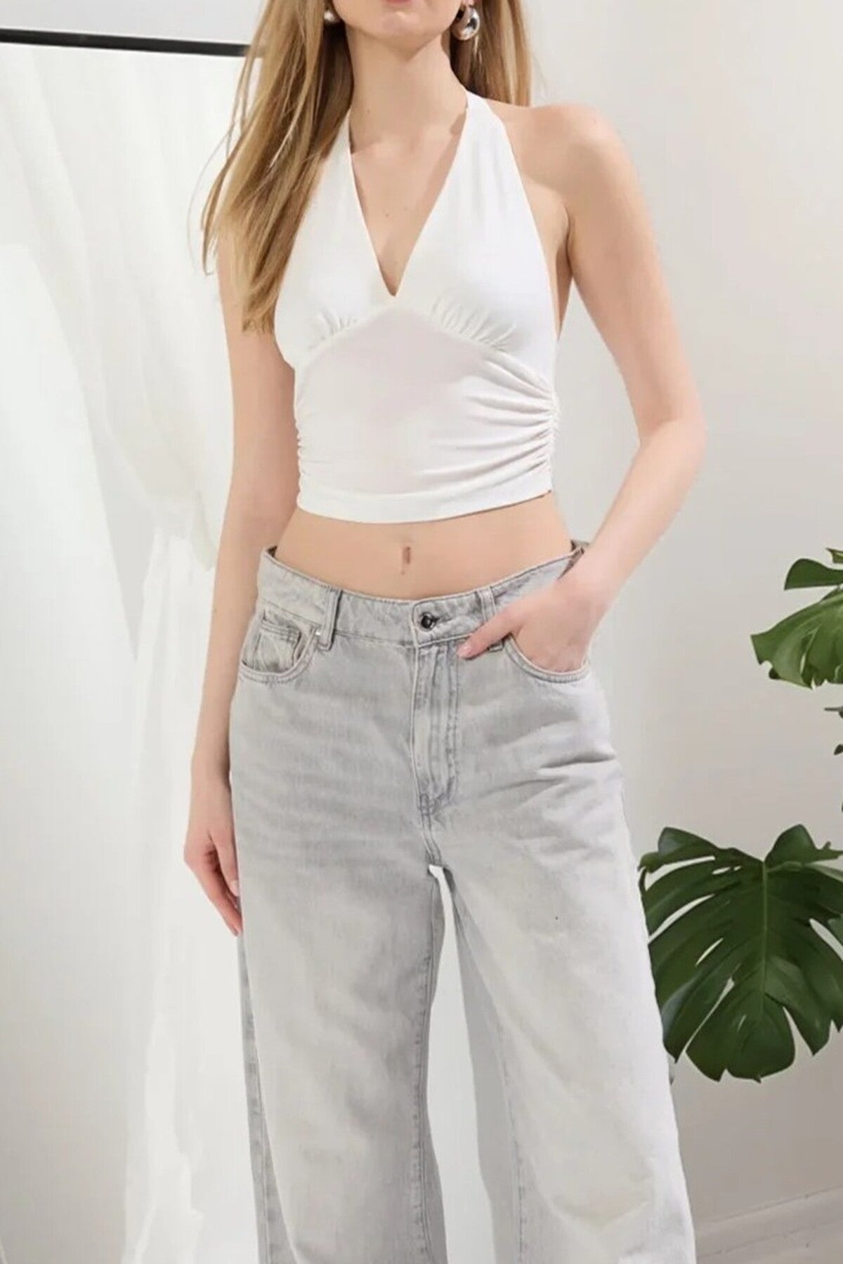 Halter Neck Patterned Fitted Crop Knit Blouse