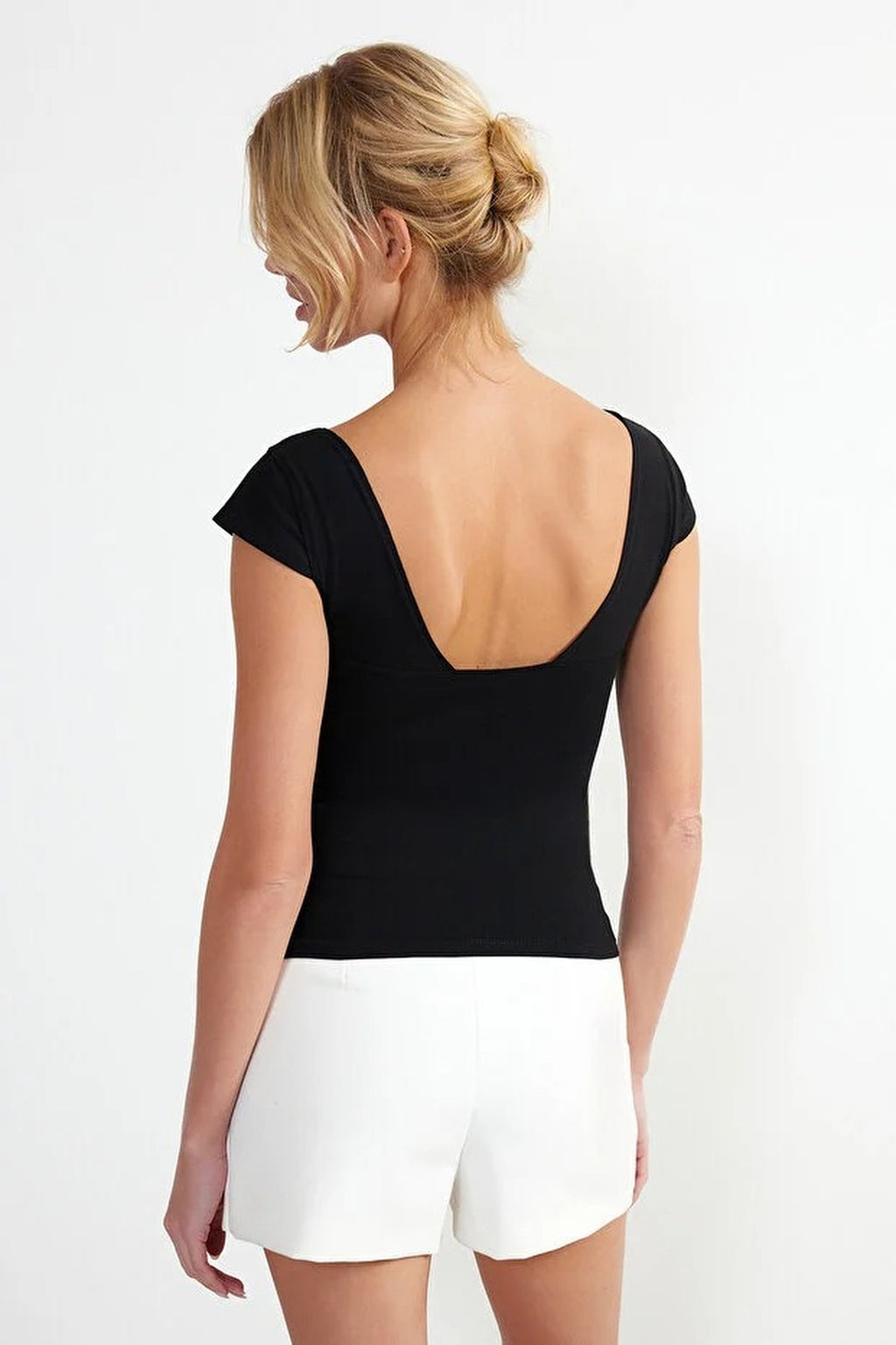Heart Neckline Fitted Cotton Stretch Knit Blouse