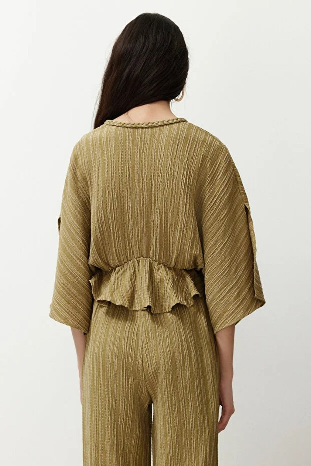 Textured Fabric Ruffled Woven