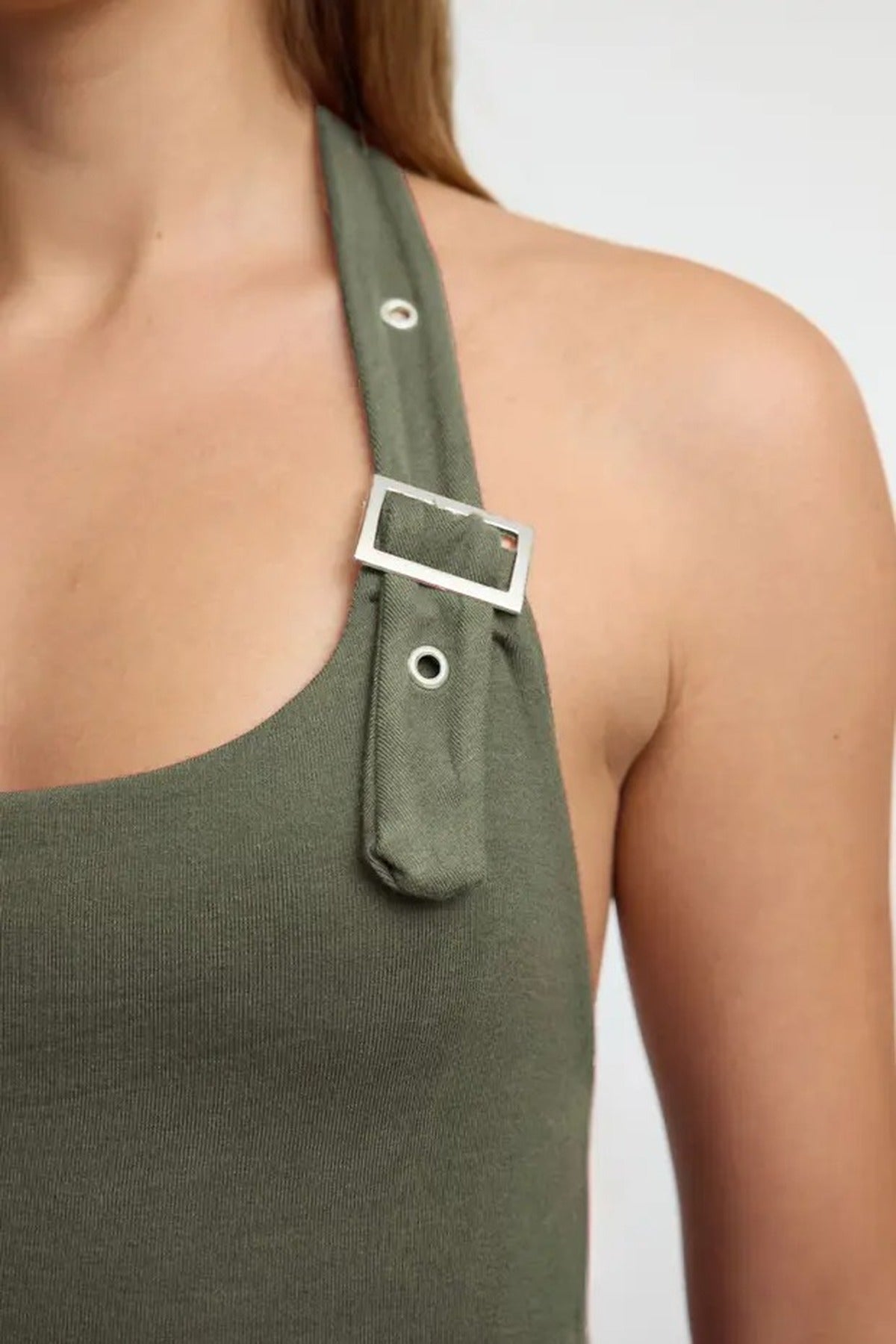 Halter Neck Belt Detail Fitted Knitted Blouse