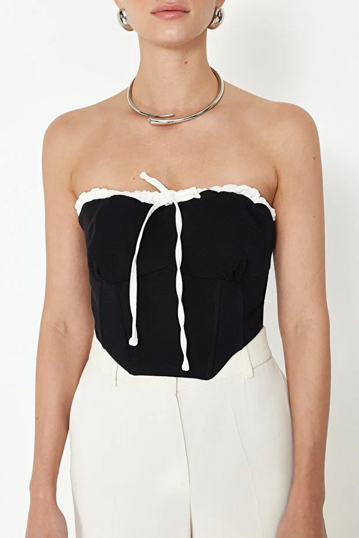 Straplez Tie Detail Crop Fitted Blouse