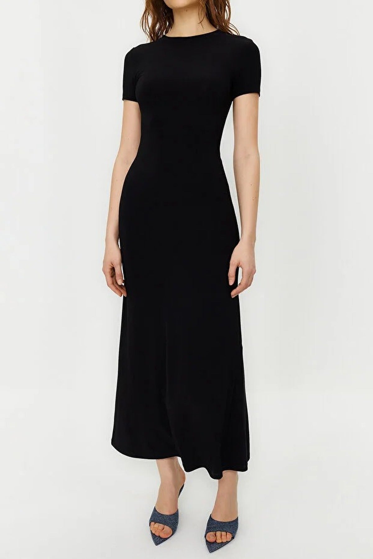 Fitted Crew Neck Stretch Knit Maxi Pencil Dress