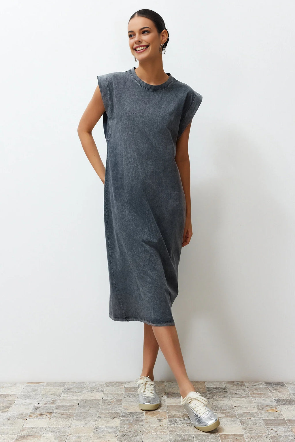 Short Sleeve Shift T-Shirt Midi Dress