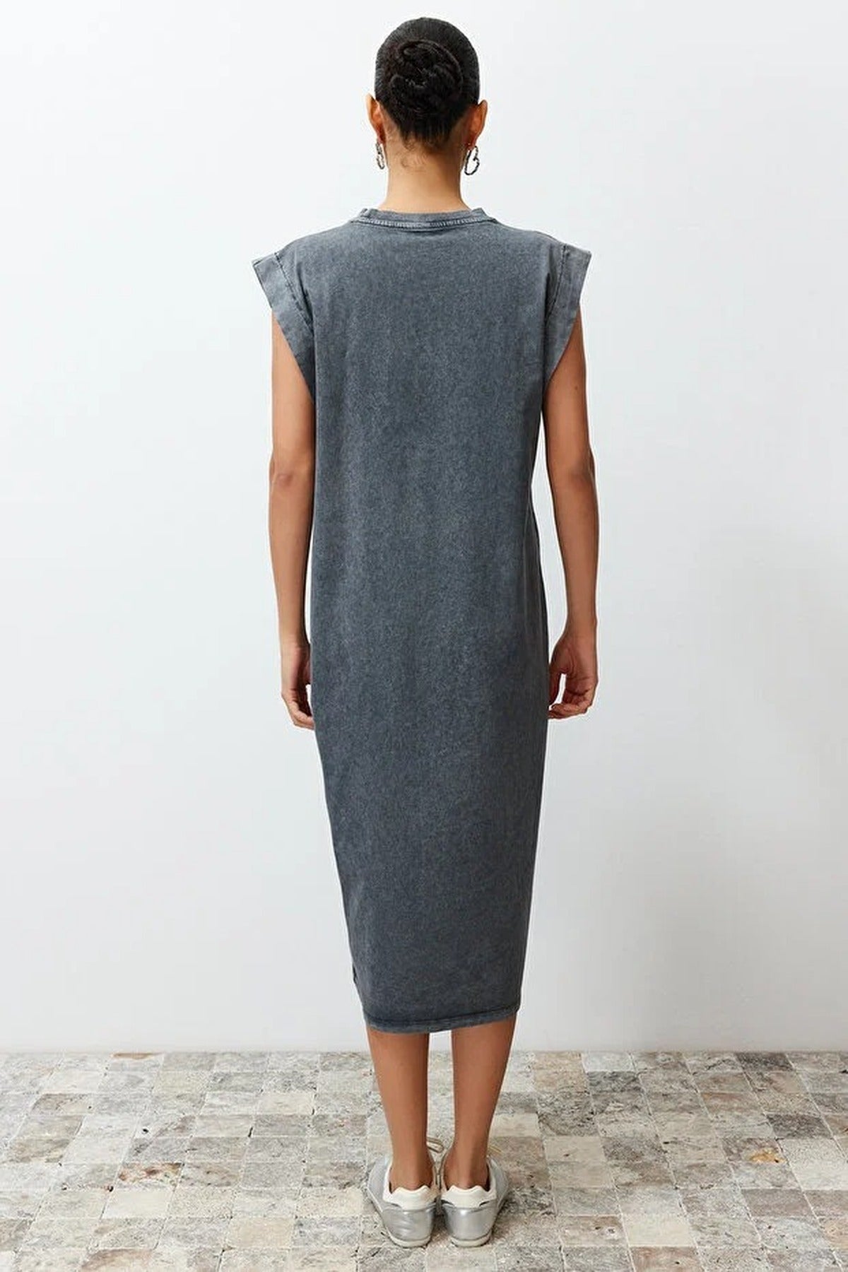 Short Sleeve Shift T-Shirt Midi Dress