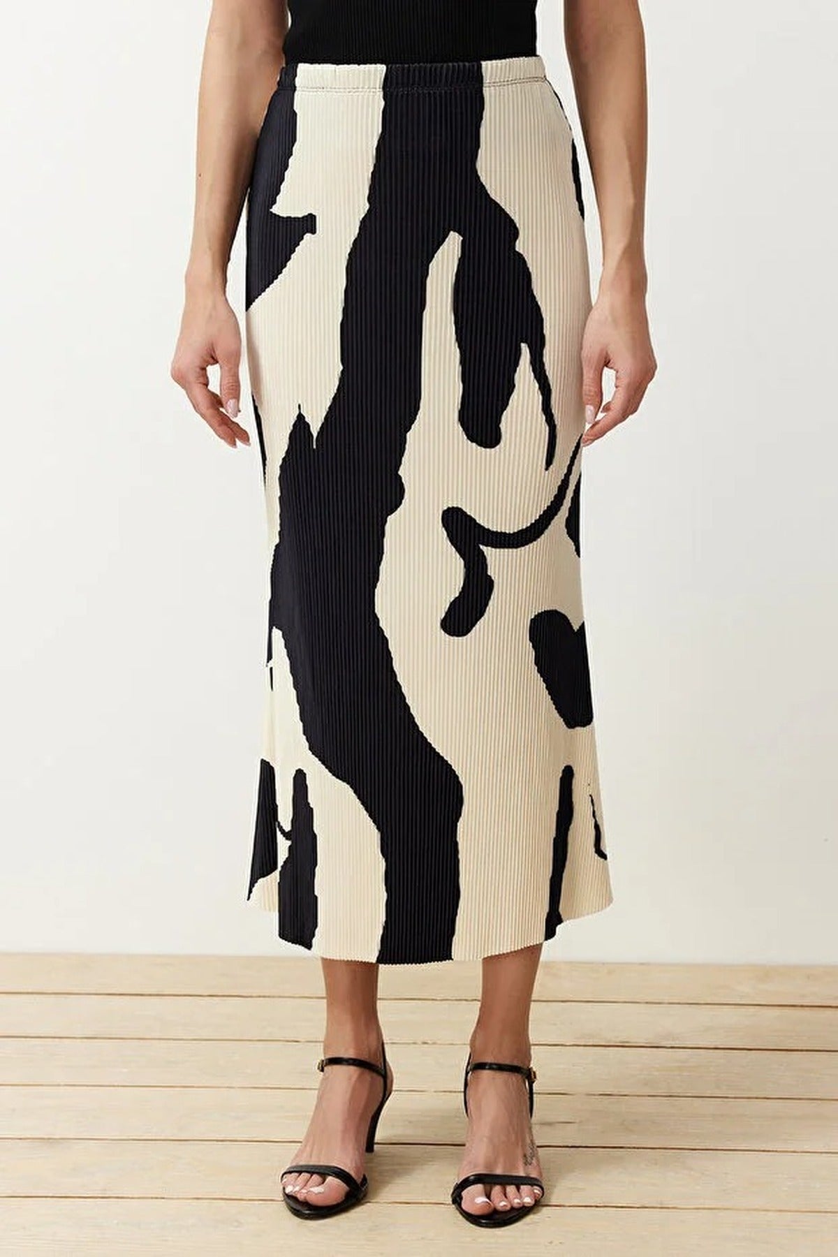 Abstract Pleated A-line Printed Midi Stretch Knit Skirt