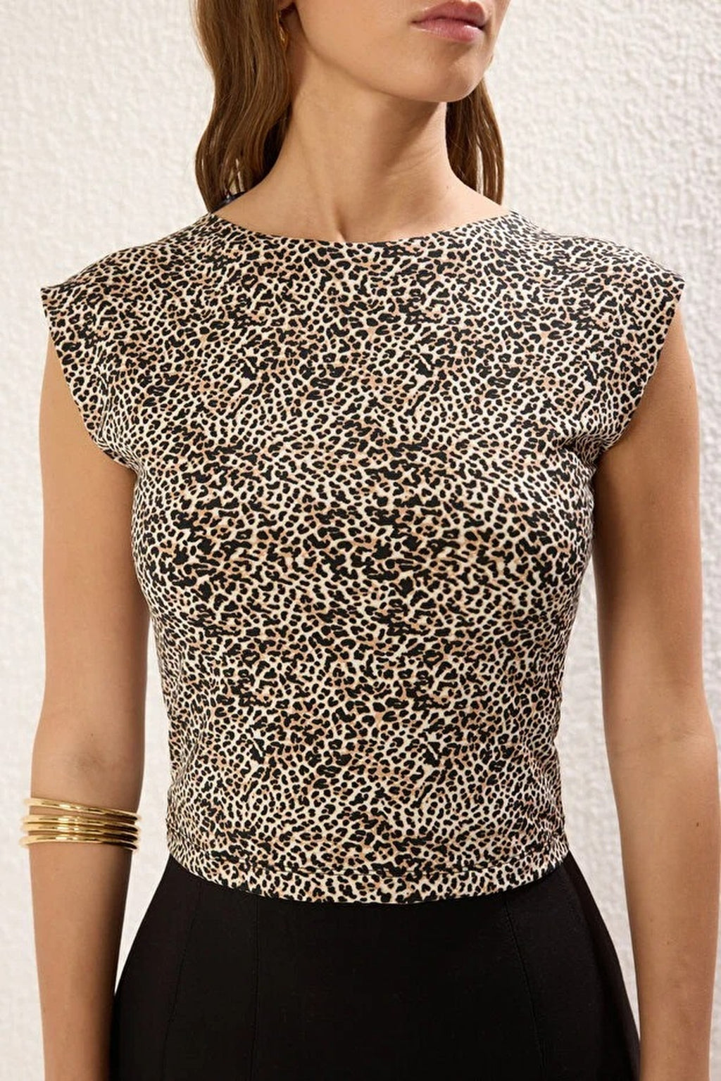 Backless Fitted Stretch Knit Blouse