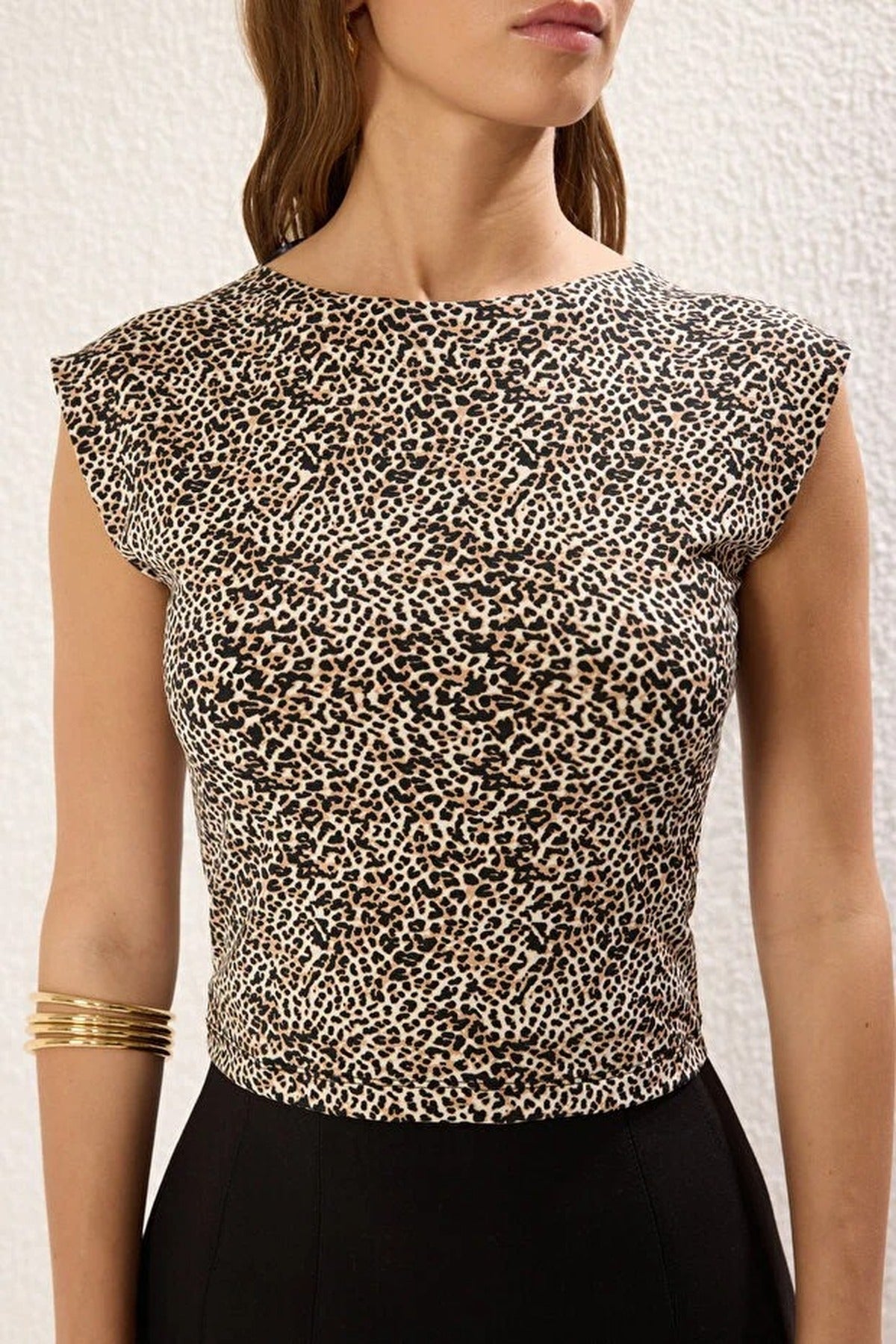 Backless Fitted Stretch Knit Blouse