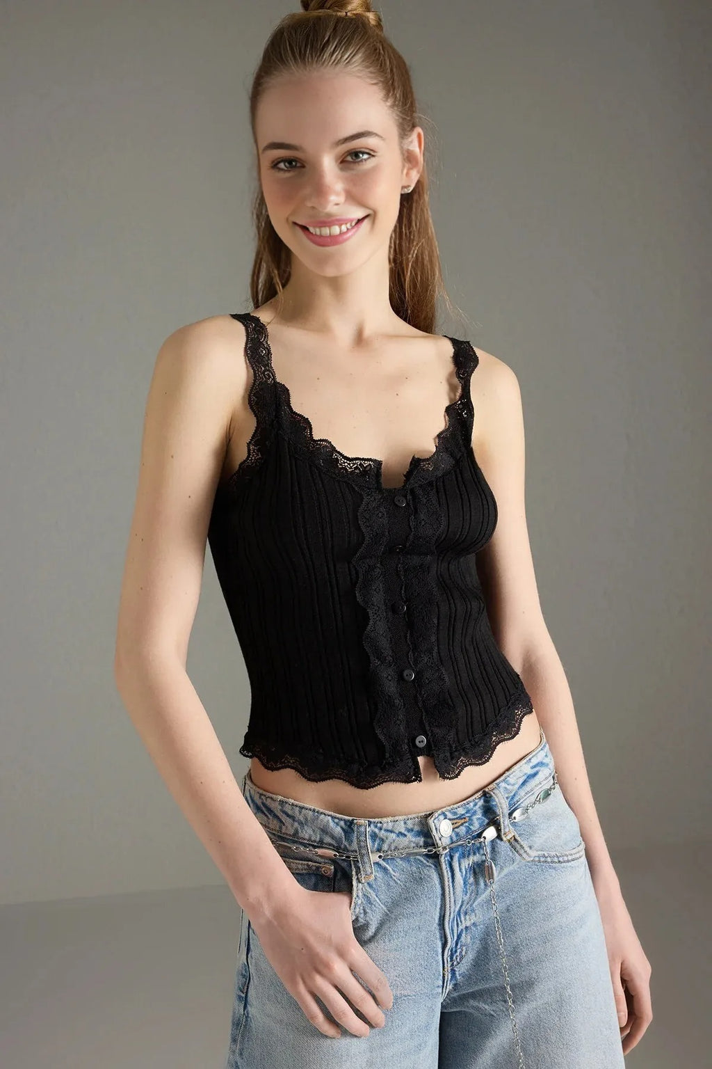 Lace Detail Knitted Thin Blouse