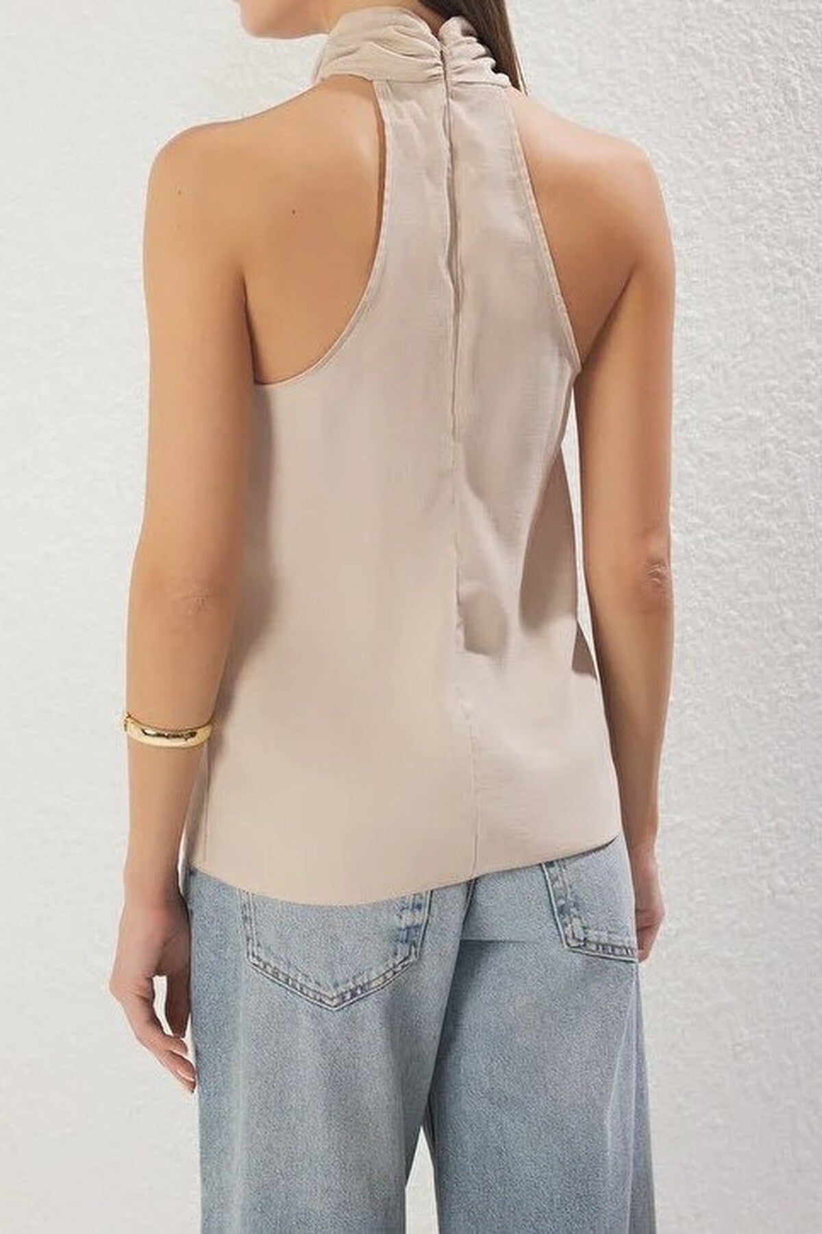 Halter Neck Knotted Woven Blouse