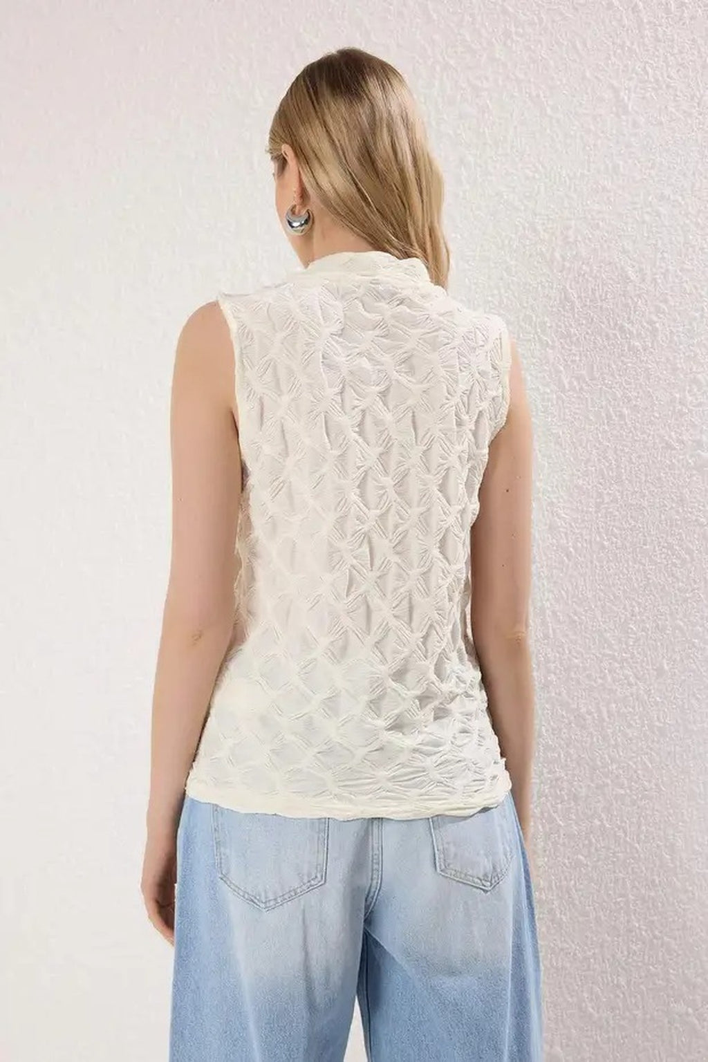 Textured Regular Stretch Knit Blouse