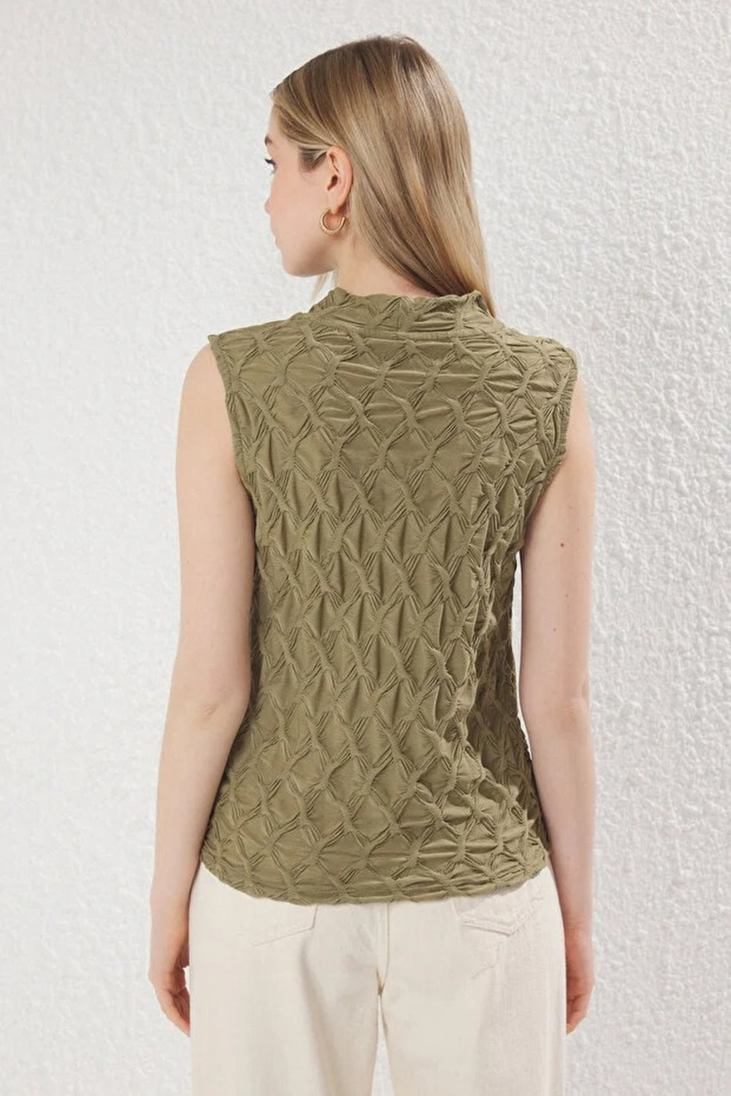 Textured Regular Stretch Knit Blouse