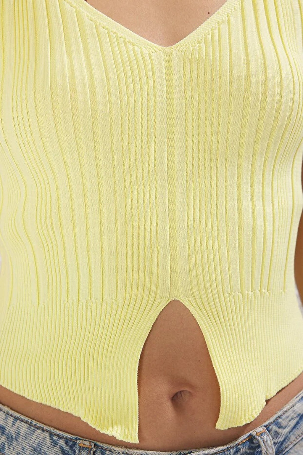 Halter Neck Thin Knit Blouse