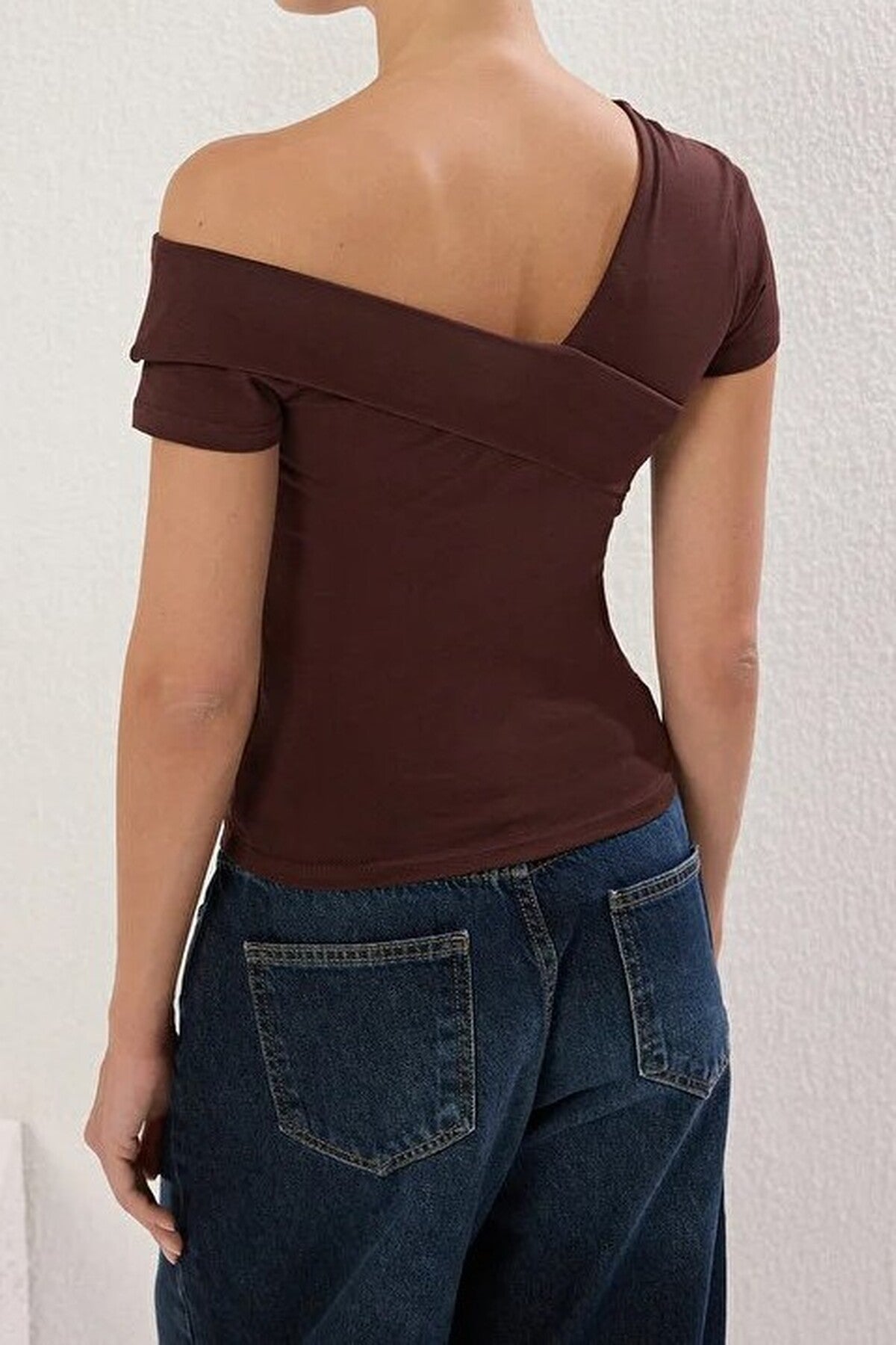 Asymmetrical Collar Fitted Knitted Blouse