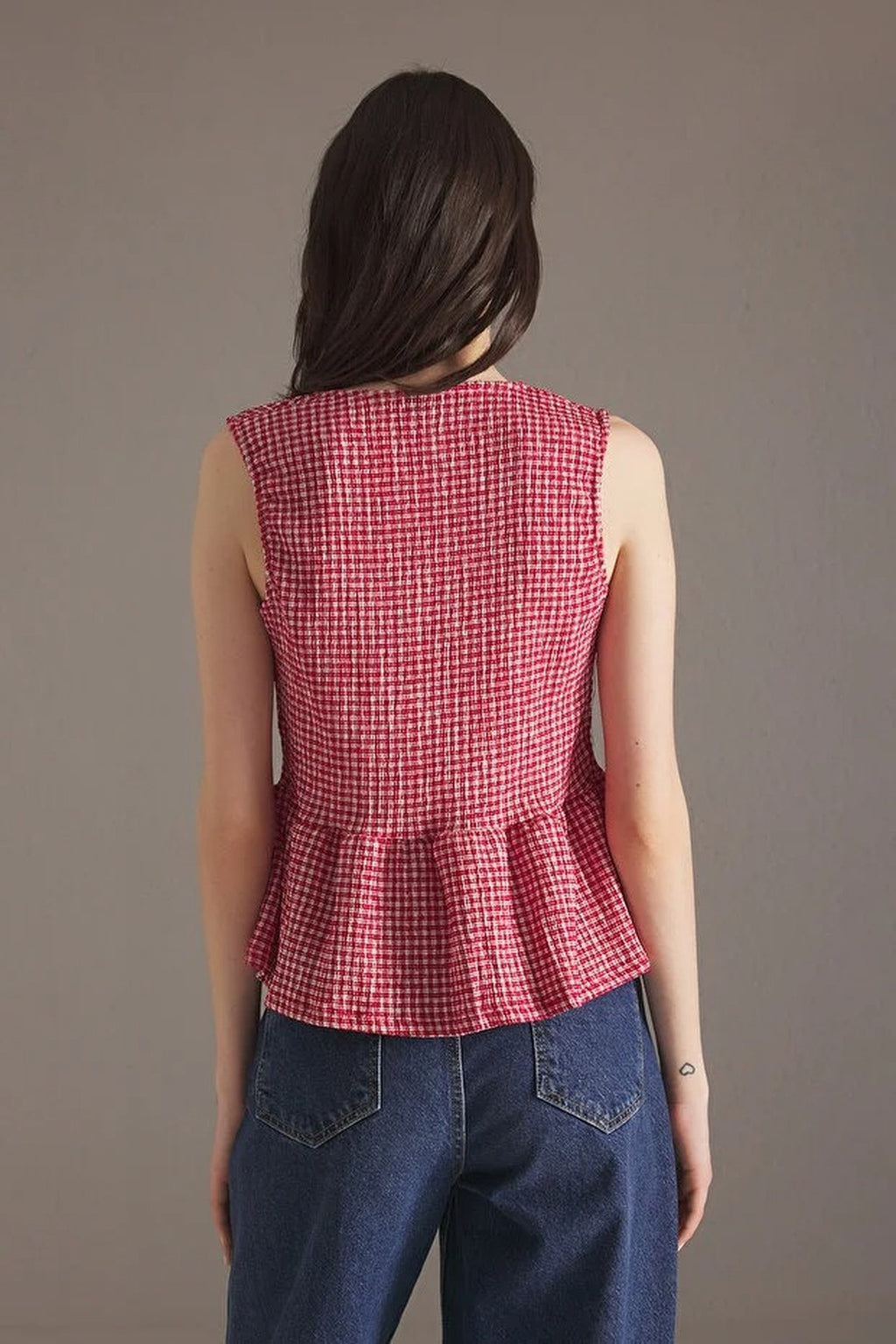 Polka Dot Tie Detail Sleeveless Fitted Knit Blouse