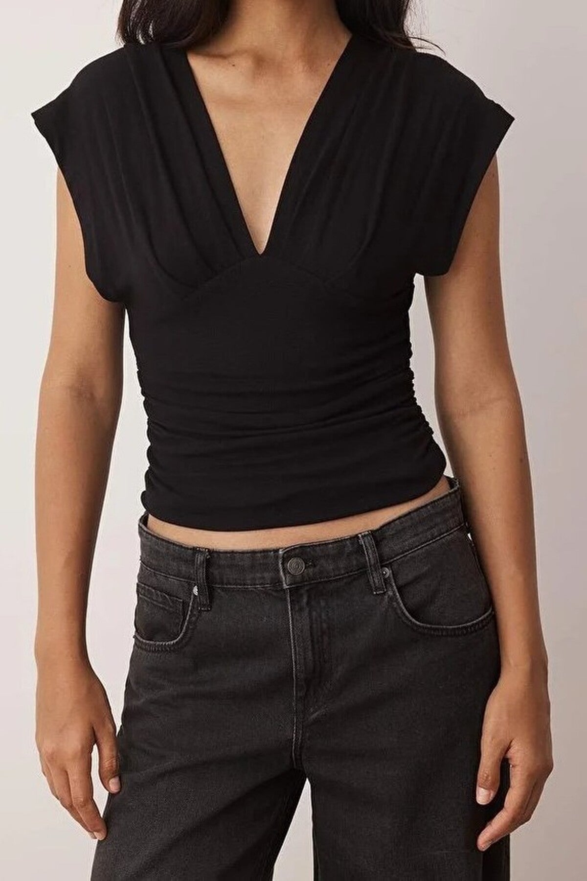 Fitted Gathered Detail Knitted Blouse