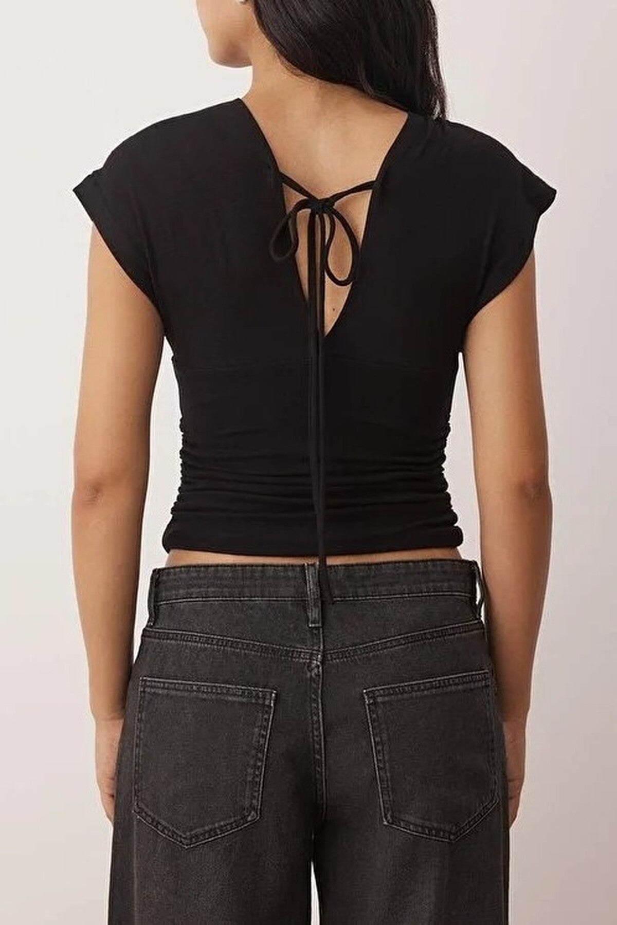 Fitted Gathered Detail Knitted Blouse