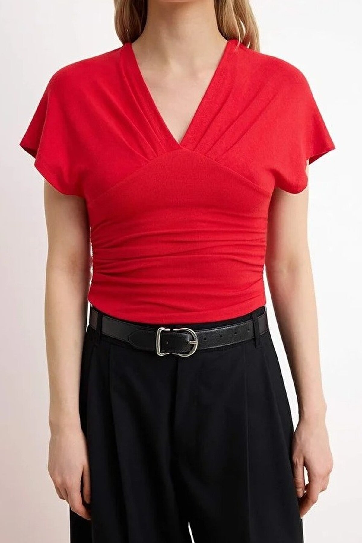 Fitted Gathered Detail Knitted Blouse
