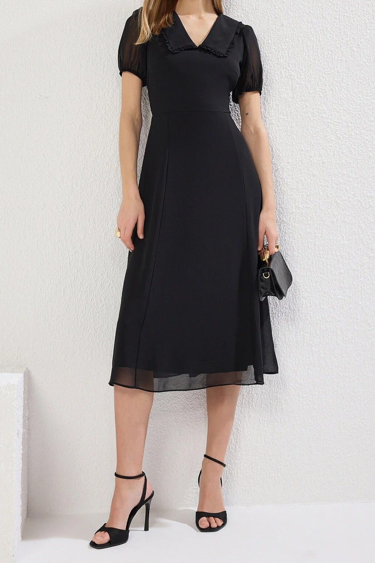 A-Line Neckline Detail Lined Chiffon Midi Dress