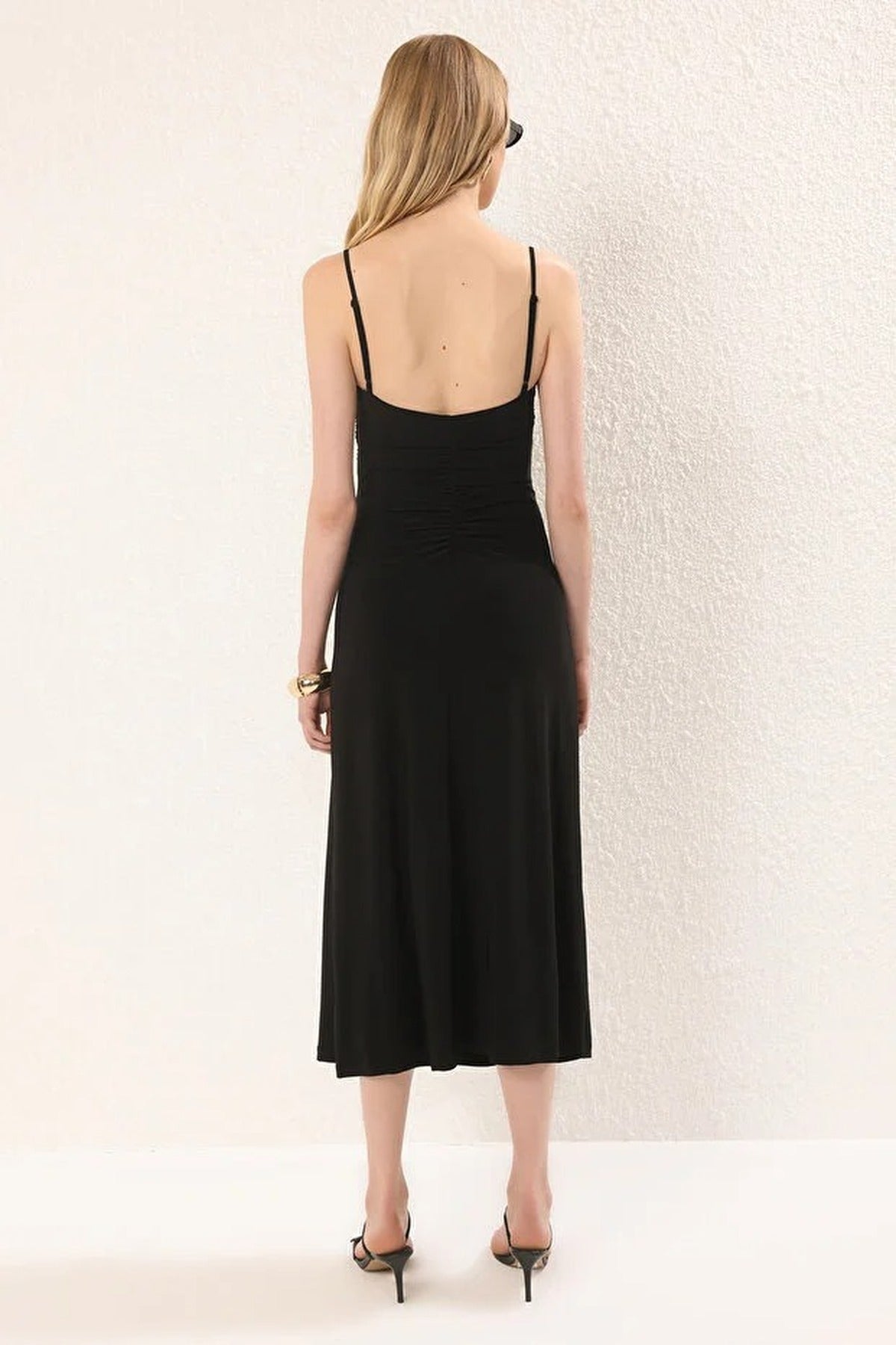 Strappy Backless A-line Maxi Knit Dress