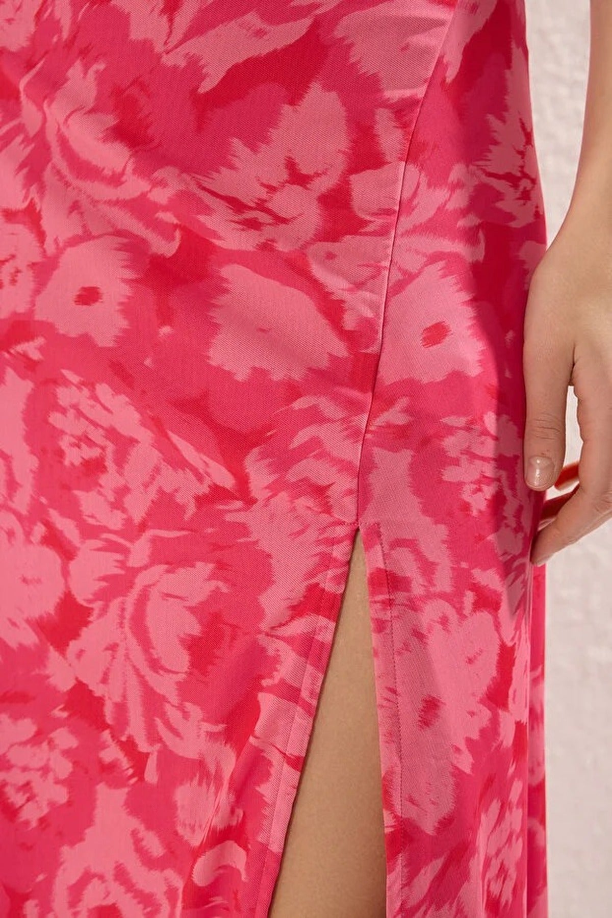 Floral V-neck A-line Midi Knit Dress with Slit