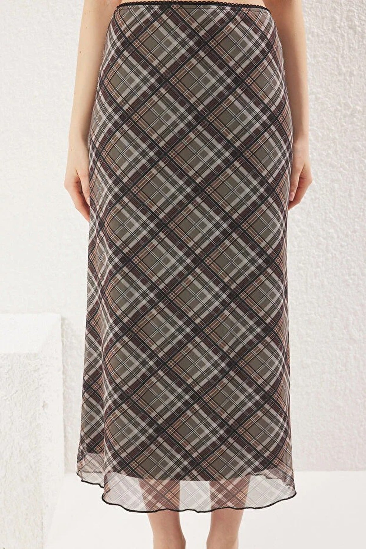 Check Print Tulle Lace Detail Elastic Waist Maxi Skirt
