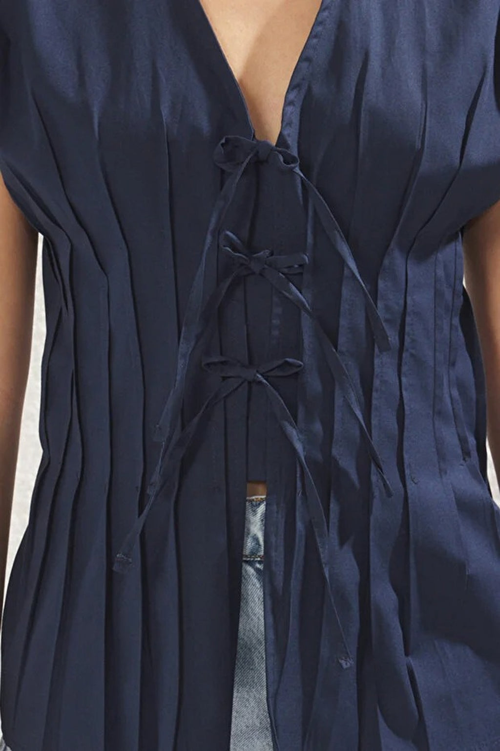 Fitted Woven Shirt with Waist Darts Detail and Tie Closure