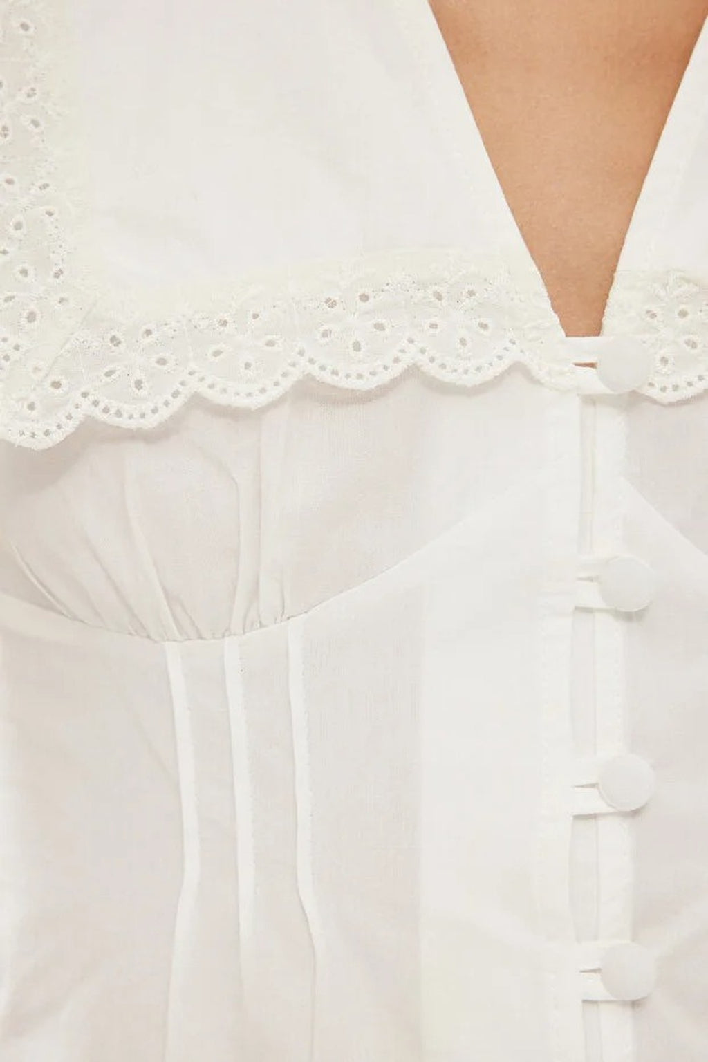 Fitted Baby Collar Sleeveless Crop Shirt