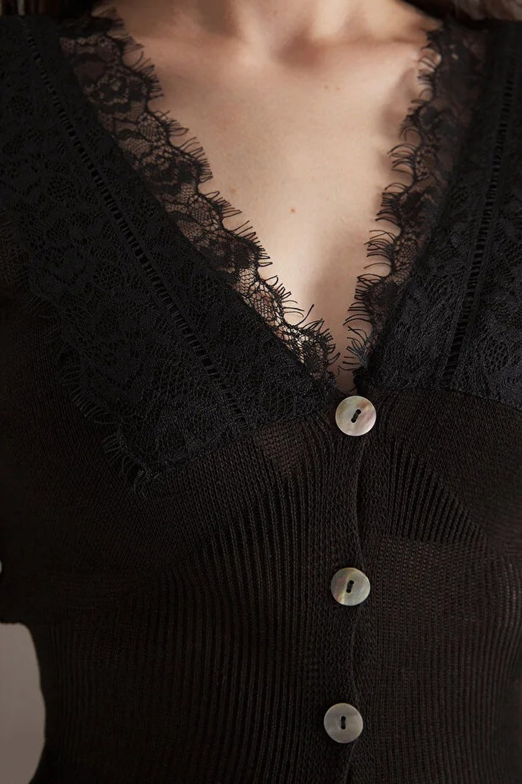 Lace Trim V-Neck Long Sleeve Knitted Cardigan