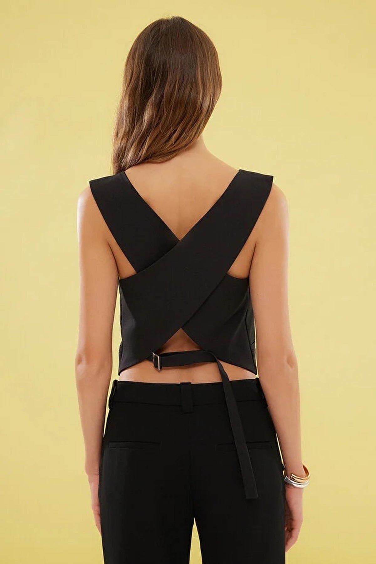 V-Neck Back Cross Woven Vest
