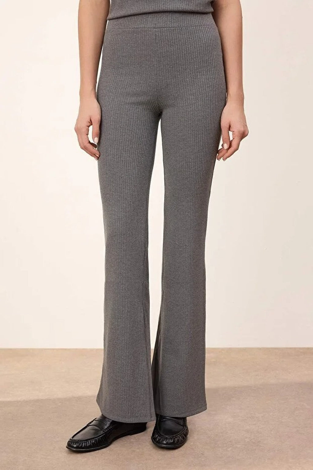 2-Piece Fitted Ribbed Stretch Knit Top and Bottom Set