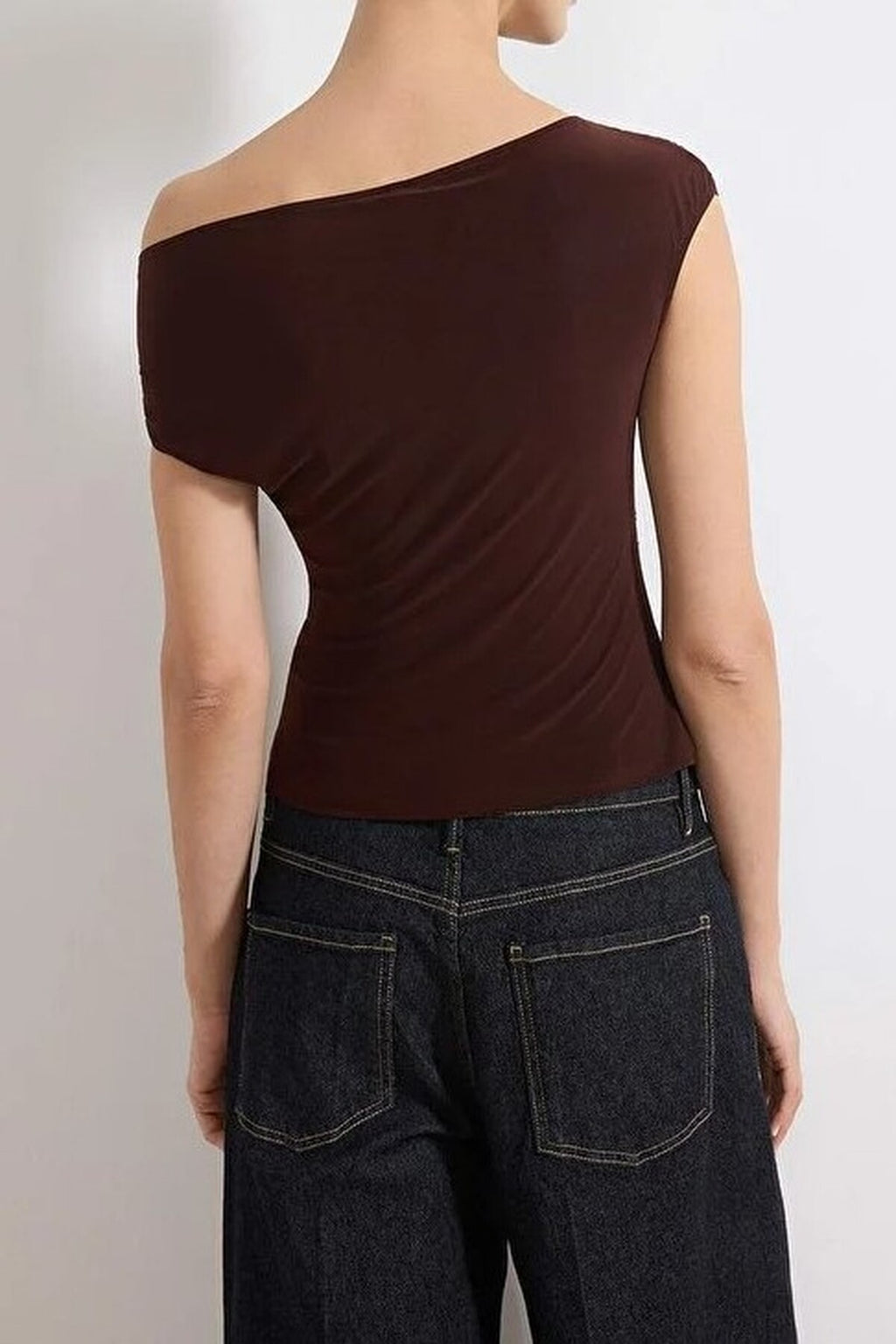 Fitted Asymmetrical Neckline Blouse with Accessory Detail Knit