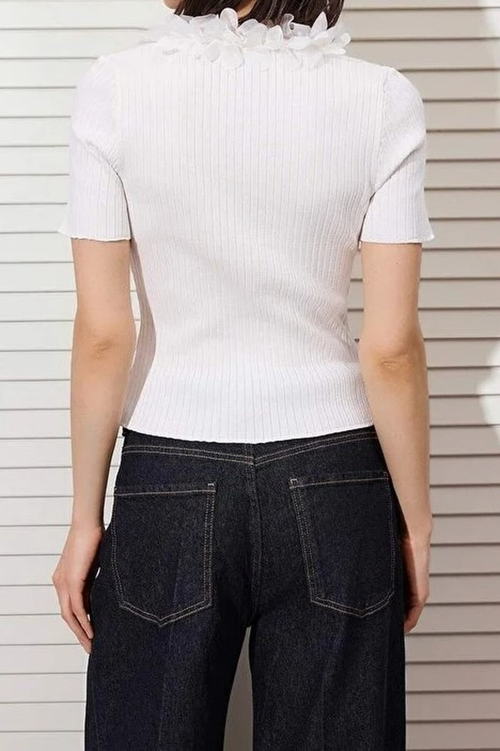 Tulle Flower V-Neck Detail Knitted Blouse