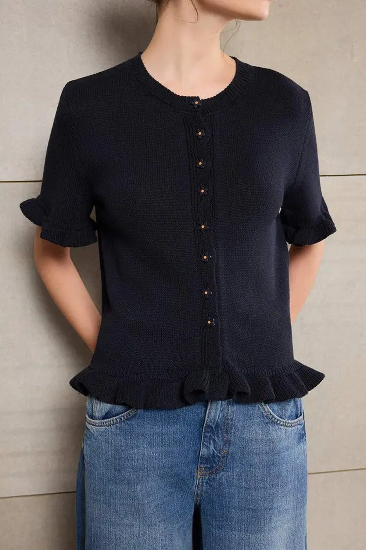 Flower Button Detail Crew Neck Knit Blouse