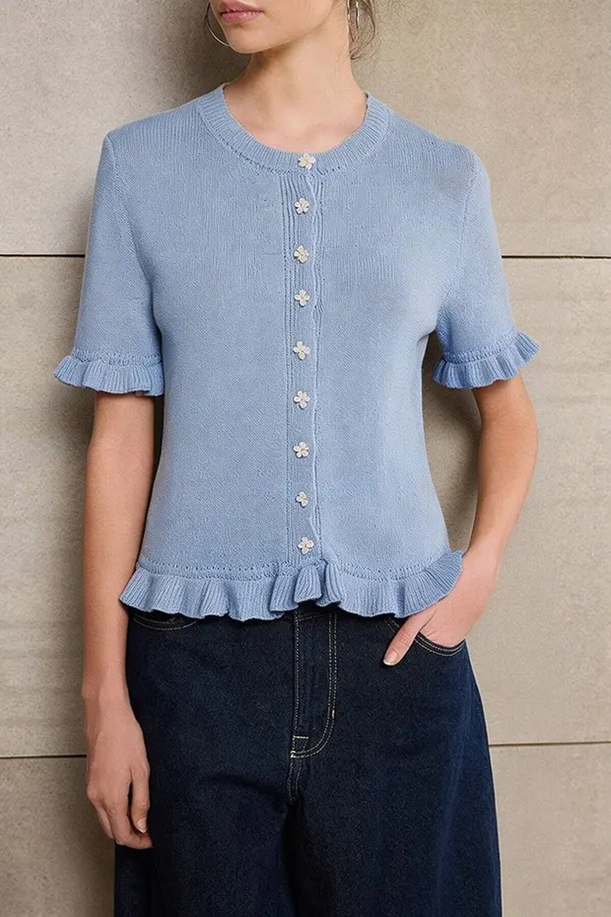 Flower Button Detail Crew Neck Knit Blouse