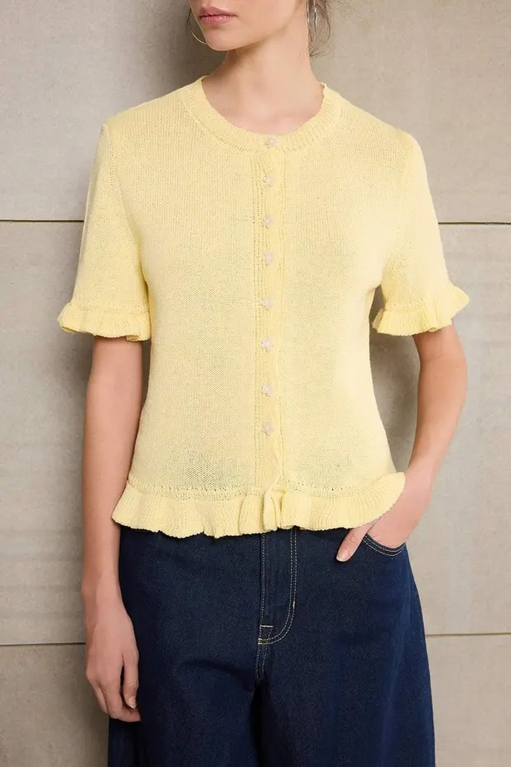 Flower Button Detail Crew Neck Knit Blouse