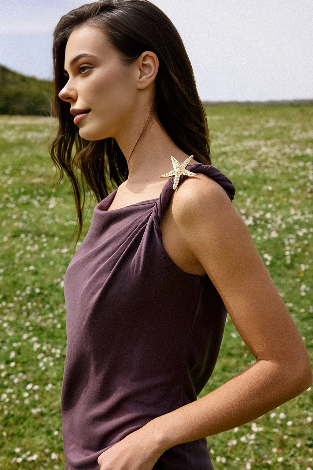 Asymmetric Neck Sleeveless Fitted Blouse